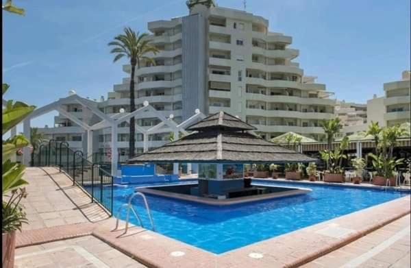 Benalbeach, Estudio En Primera Linea De Playa Беналмадена Екстериор снимка